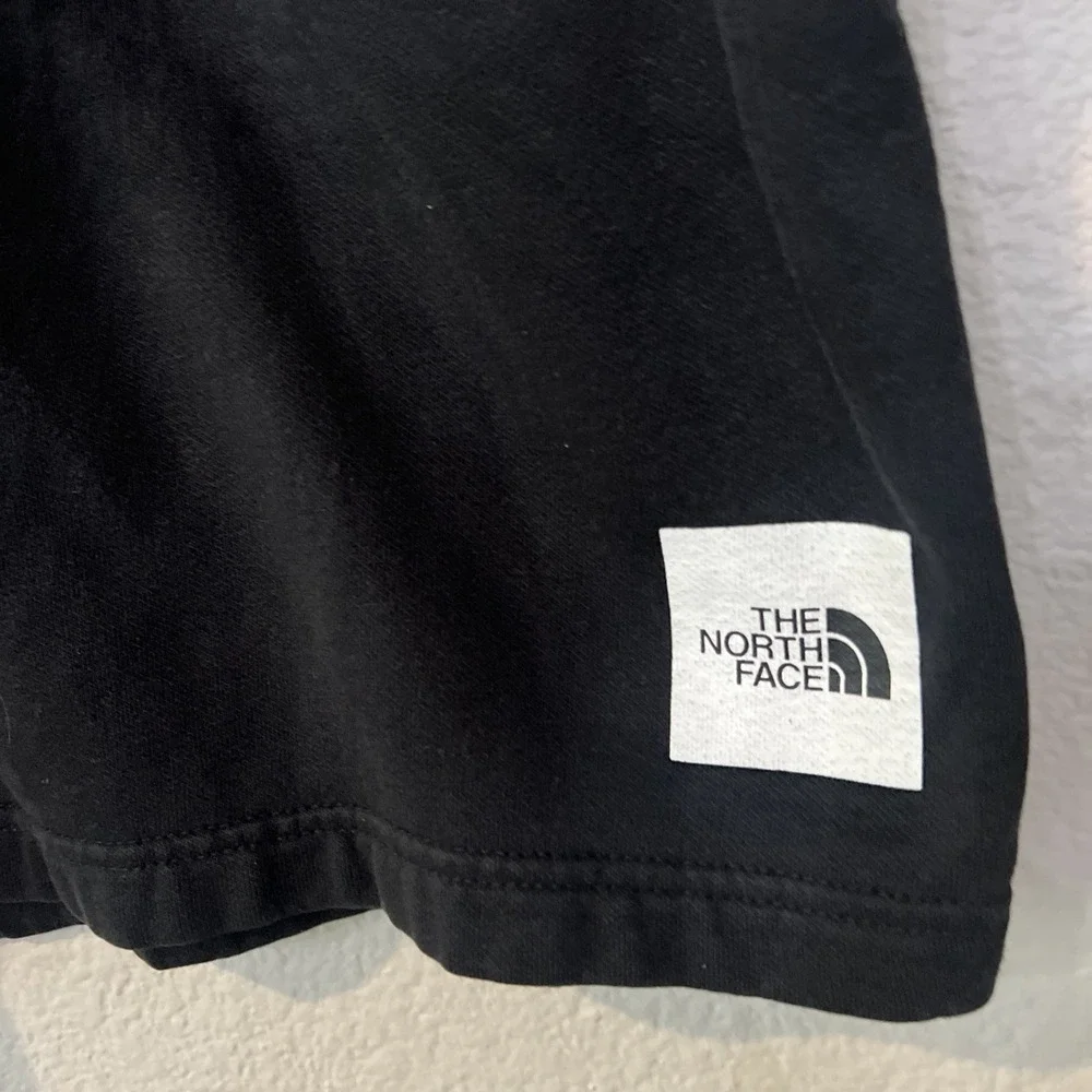The North Face Mens BLACK Never Stop Exploring Fleece Shorts Logo LARGE